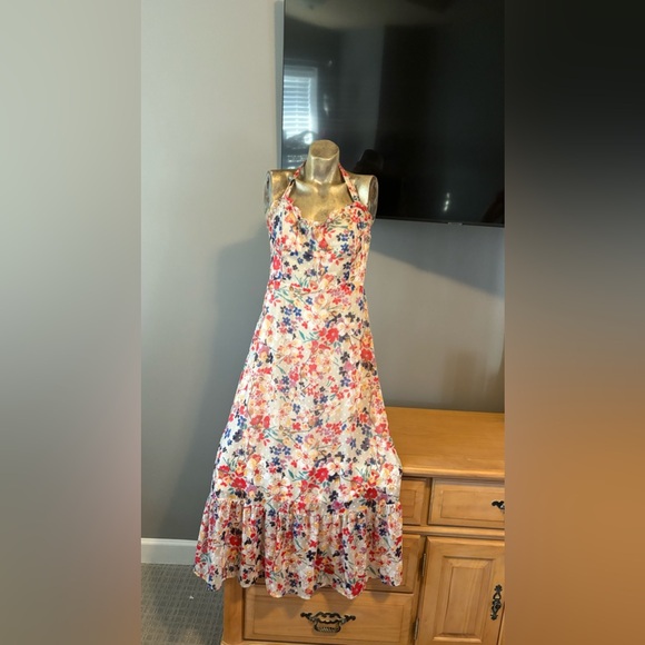 Ellison flowered halter maxi dress - Picture 2 of 6